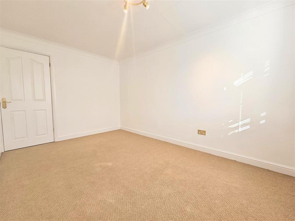 Brookside Close 14