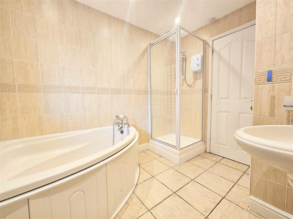 Brookside Close 17
