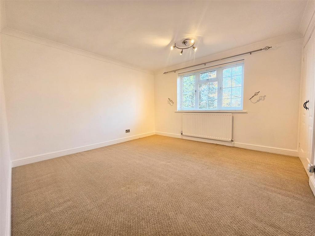 Brookside Close 18