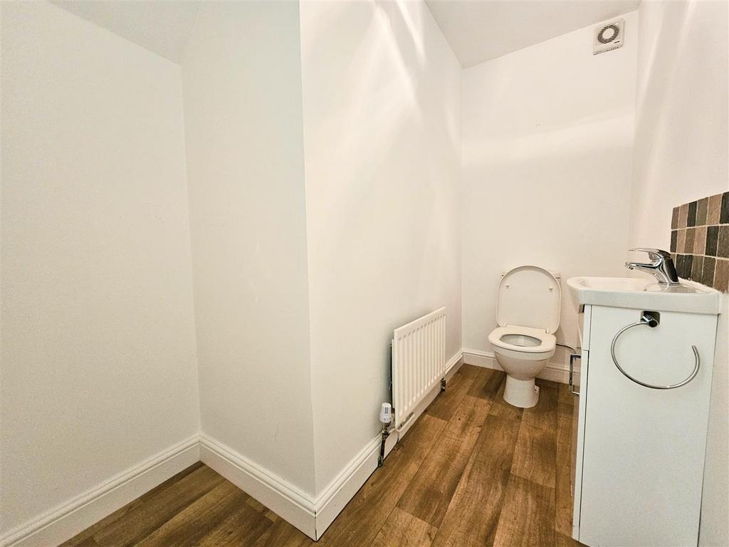 Brookside Close 9