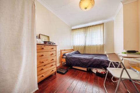 5 bedroom end of terrace house to rent, Guildford Park Avenue, Guildford, GU2