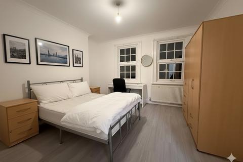 3 bedroom flat to rent, Warlters Road, London, N7