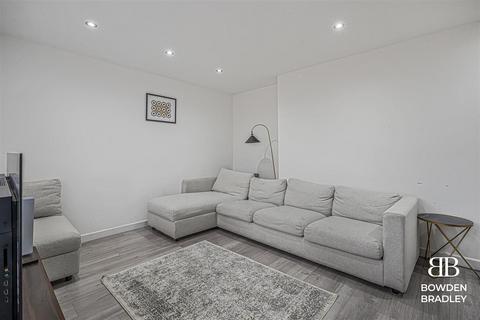 2 bedroom semi-detached house for sale, Agister Road, Chigwell