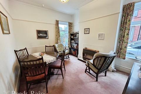 3 bedroom semi-detached house for sale, Birchfield Road, Cheshire WA8