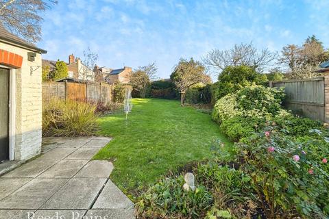 3 bedroom semi-detached house for sale, Birchfield Road, Cheshire WA8