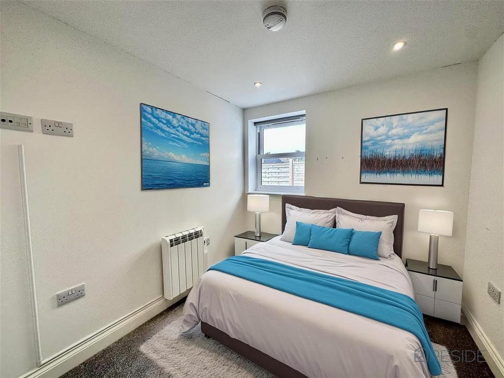 9i P7 RJup E0 Wd By U-q-Kv Eg - Bedroom - Standard - 2.jp