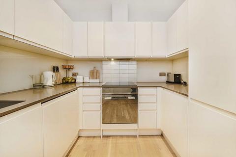 1 bedroom flat for sale, Staines Road West, Sunbury-On-Thames TW16