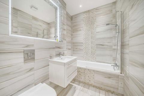 1 bedroom flat for sale, Staines Road West, Sunbury-On-Thames TW16
