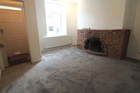 2 bedroom terraced house to rent, Mellor Road, New Mills, SK22