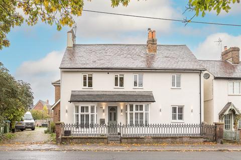 undefined, Weston Road, Aylesbury HP22