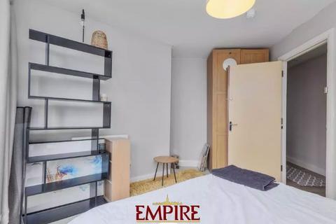 2 bedroom apartment for sale, Wheeleys Lane, Birmingham, West Midlands, B15 2DX