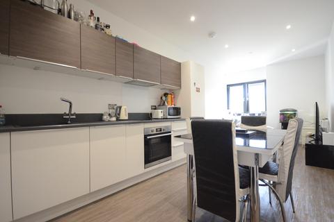 1 bedroom flat to rent, Century Court, Millennium Way, Bracknell, RG12