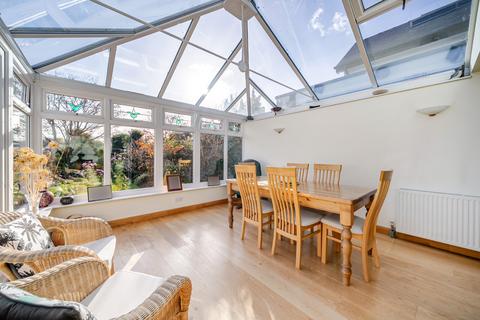 undefined, Walton Lane, Weybridge, KT13
