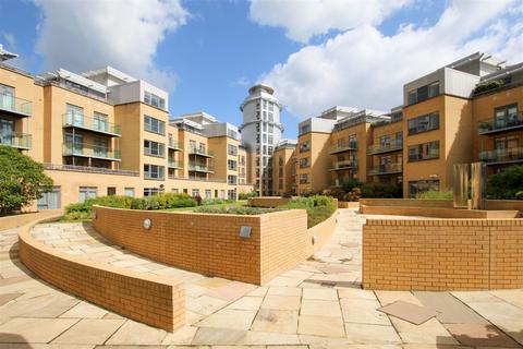 2 bedroom penthouse to rent, Homerton Street, Cambridge CB2