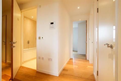 2 bedroom penthouse to rent, Homerton Street, Cambridge CB2