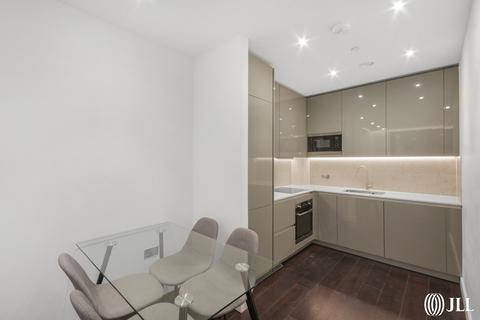 1 bedroom apartment to rent, The Residence, London SW11