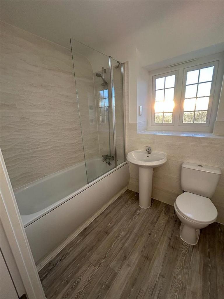 Bathroom.JPG