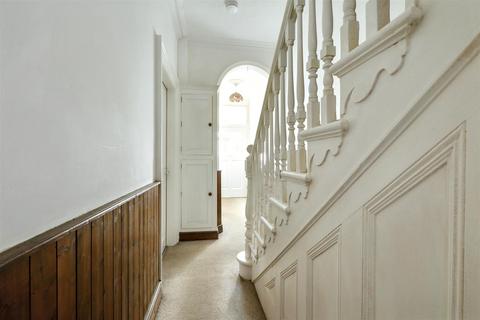 10 bedroom house for sale, Meadow Road, Beeston Rylands