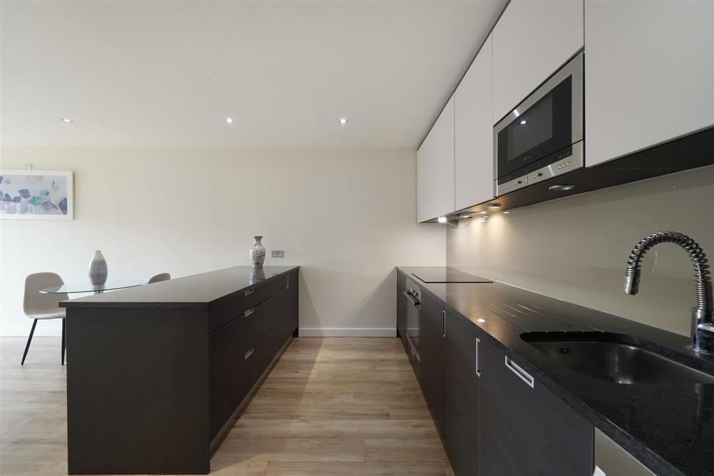 36 Ellyson House - l ENt7 DPo Pk OET2 QP7qj O.jpg