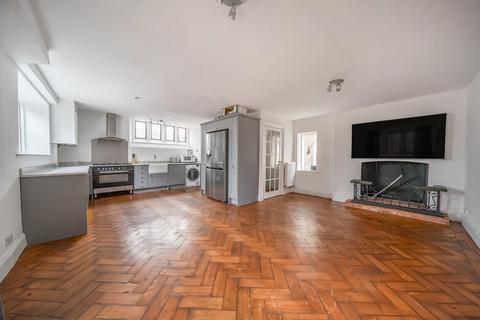 undefined, Herd Street, Marlborough, SN8