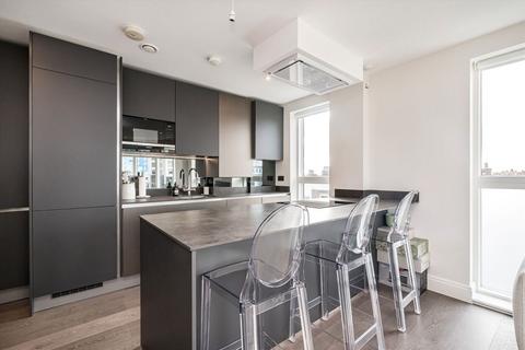 2 bedroom flat for sale, Holloway Road, London N19