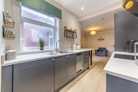 3 bedroom flat to rent, £145pppw - Brandon Grove, Sandyford