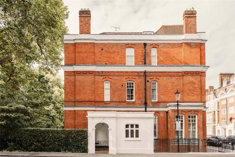 2 bedroom apartment to rent, Evelyn Gardens, South Kensington, SW7