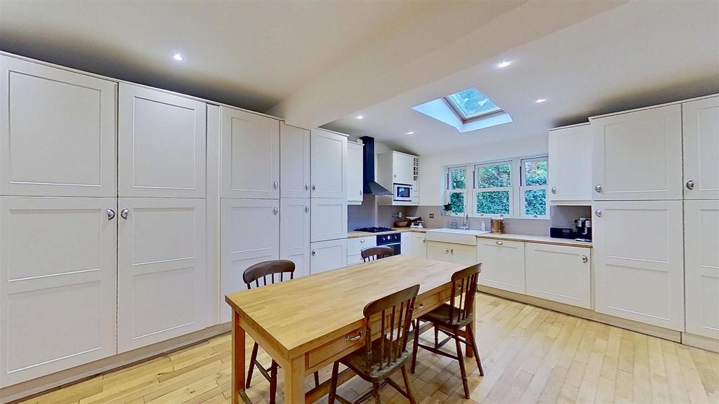 The-Pleasance-Roehampton-SW15-11152025 205205.jpg