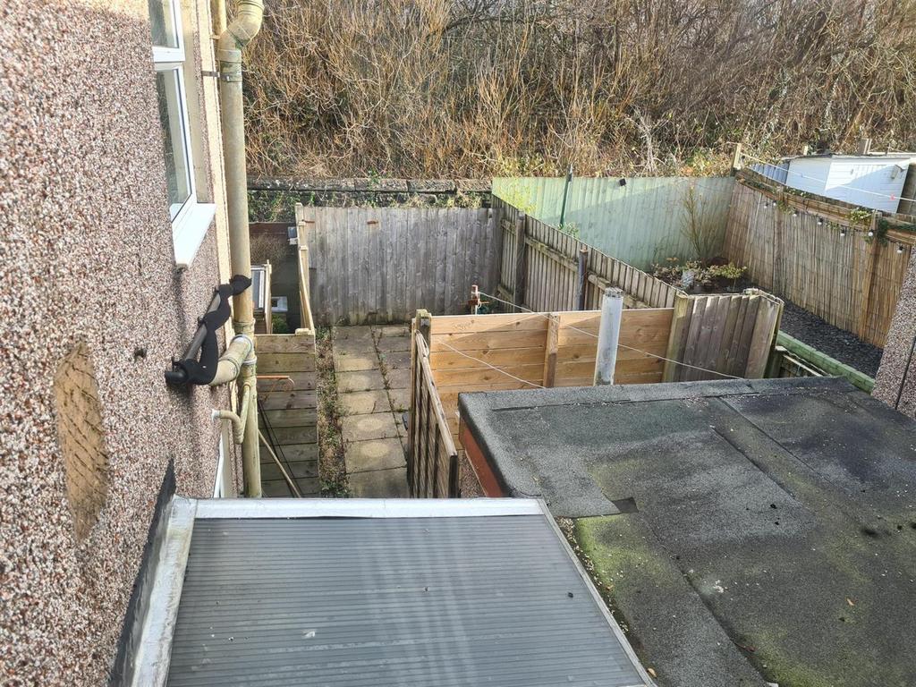 Rear external