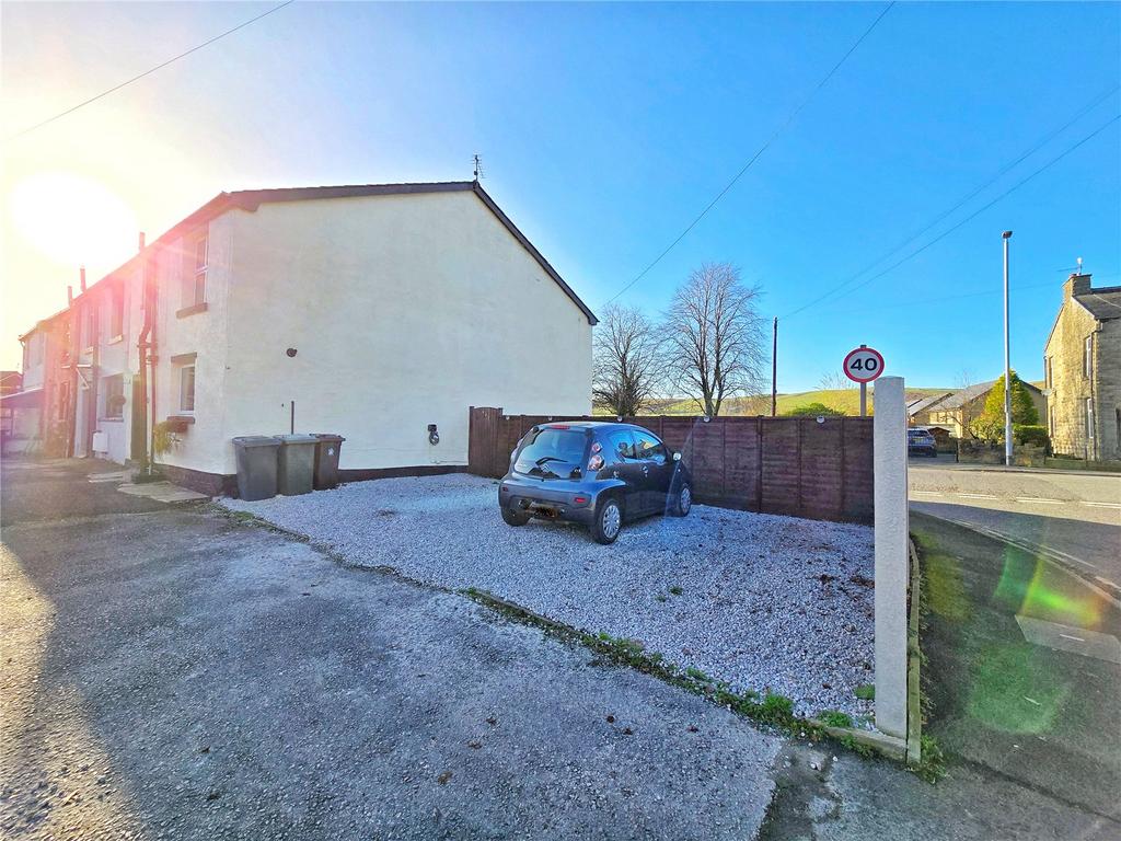 Multi-Car Driveway