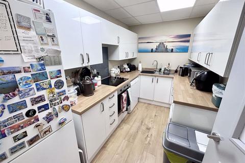 2 bedroom terraced bungalow for sale, Chapel Street, Newport
