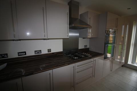2 bedroom detached house to rent, Starling Close, Coventry, CV4 8EE