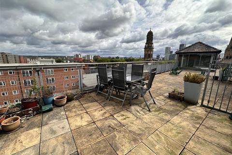 2 bedroom apartment to rent, The Royal, Wilton Place, Salford