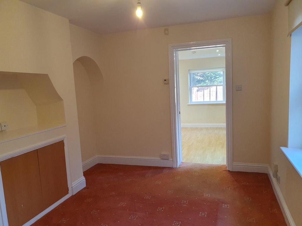 Bedroom to kitchen.jpg
