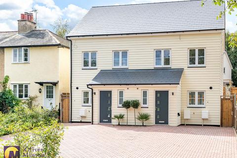 undefined, CHAIN FREE - Buntingford Road, Puckeridge, Herts