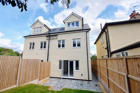 undefined, CHAIN FREE - Buntingford Road, Puckeridge, Herts