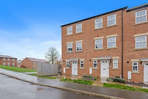 3 bedroom end of terrace house for sale, Jubilee Street, Kettering NN14