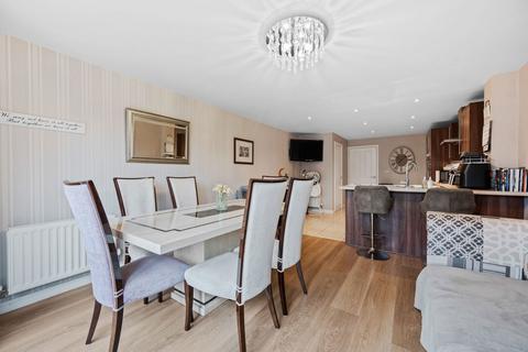 3 bedroom end of terrace house for sale, Jubilee Street, Kettering NN14