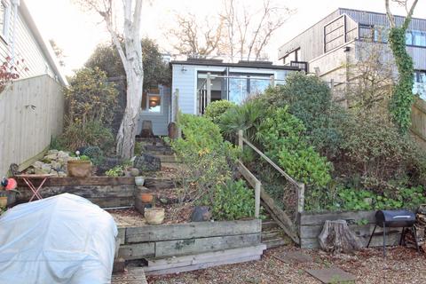 3 bedroom detached house to rent, The Fens, Lower Woodside Road, Wootton Bridge, Ryde, Isle of Wight