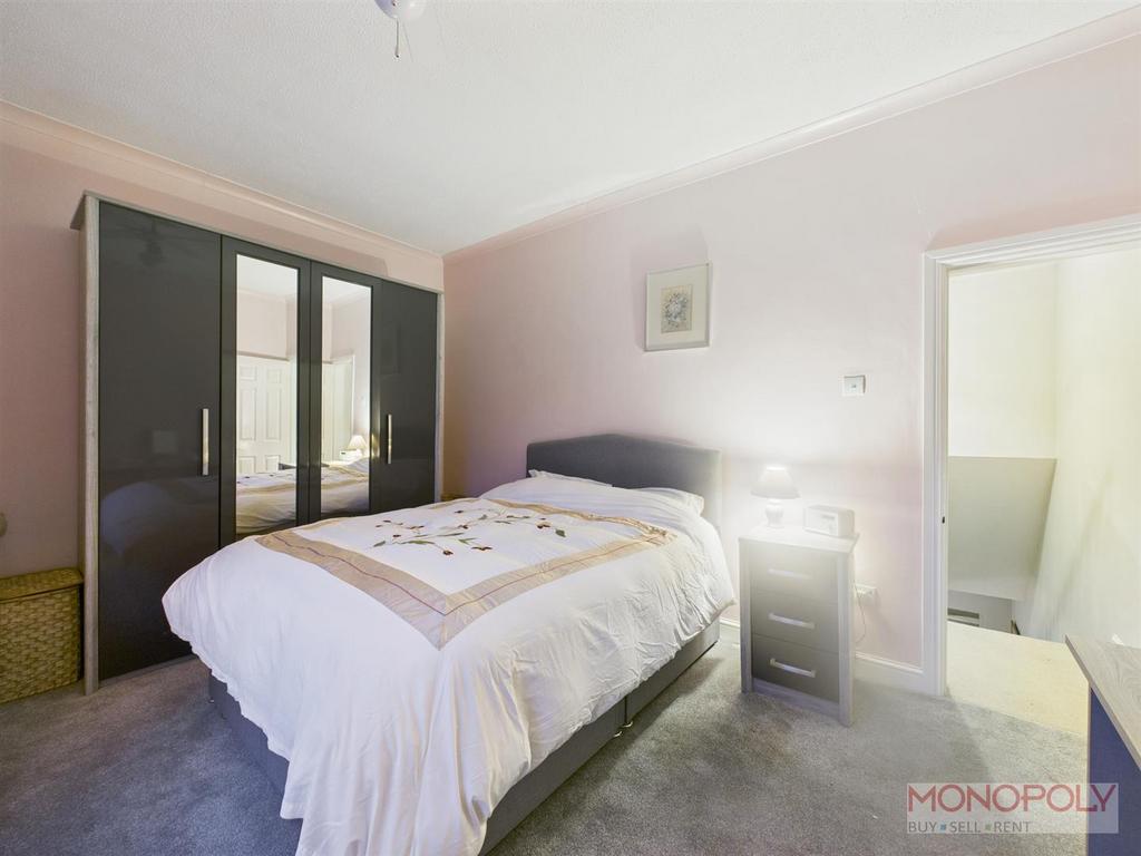 CAM04439 G0-PR0179-STILL020.jpg