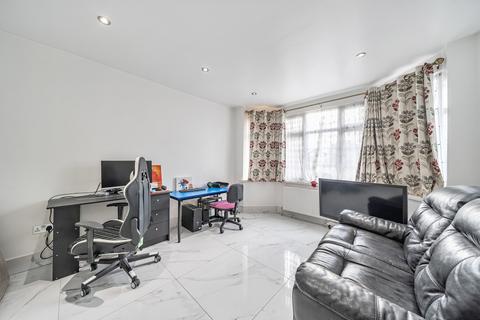 4 bedroom semi-detached house for sale, Sparkbridge Road, Harrow
