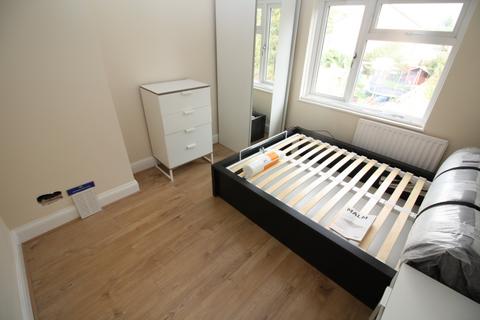 3 bedroom semi-detached house to rent, 74 Queen Margarets Road, CV4 8FW