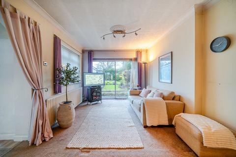 3 bedroom bungalow for sale, Cavendish Avenue, Ruislip, HA4