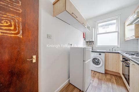 1 bedroom property to rent, Robinson Road, London, SW17