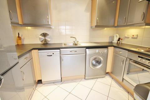 undefined, International Way, Sunbury-on-Thames, Surrey, TW16