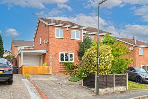 3 bedroom semi-detached house to rent, Hazel Drive, Chesterfield S42