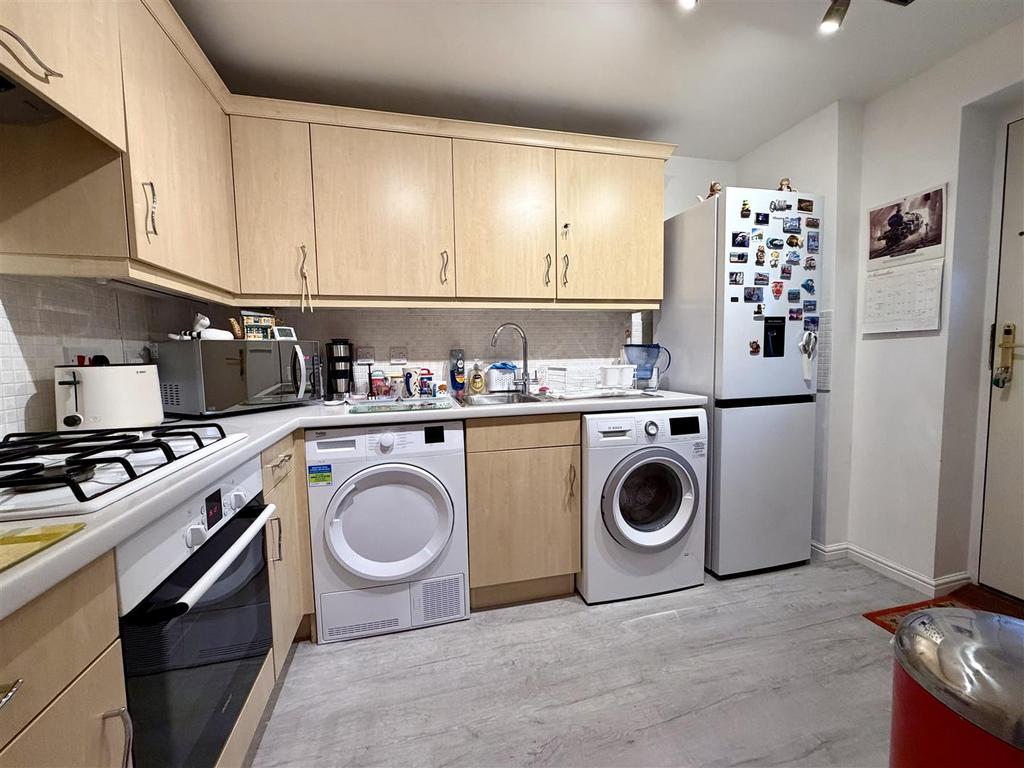 Fitted Kitchen