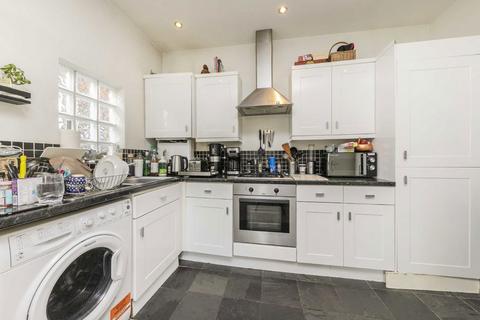 1 bedroom flat to rent, Stanthorpe Road, London SW16