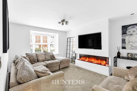 4 bedroom detached house for sale, Kirkfell Drive, Middleton, Manchester