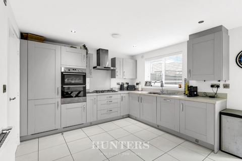 4 bedroom detached house for sale, Kirkfell Drive, Middleton, Manchester